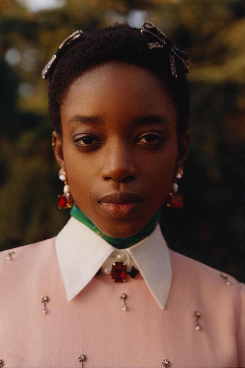 erdem moralioglu pre-fall 2021 collection lookbook nancy mitford beauty look earrings white collars pink sweater