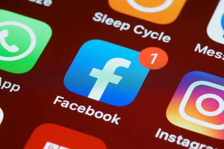 Facebook Calls Apple Out for “Hurting Small Businesses” With New iOS 14 Policy