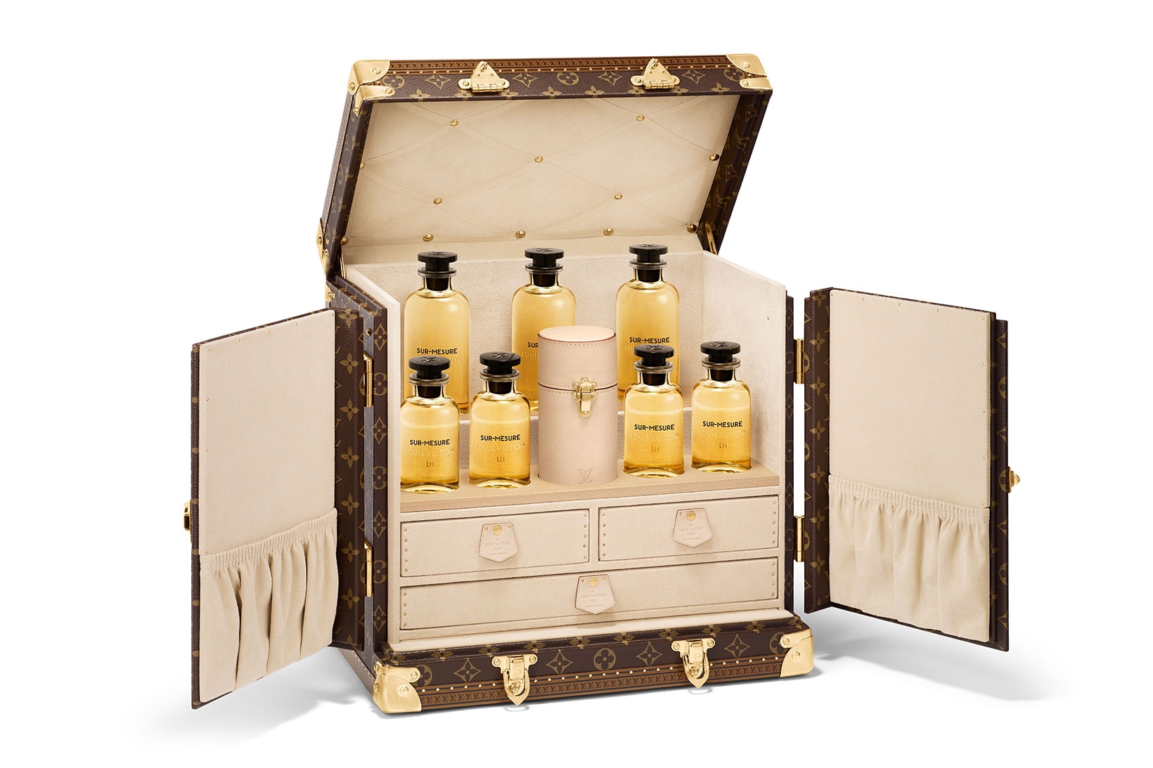 louis vuitton perfumes fragrances bespoke customization service monogram trunk case price