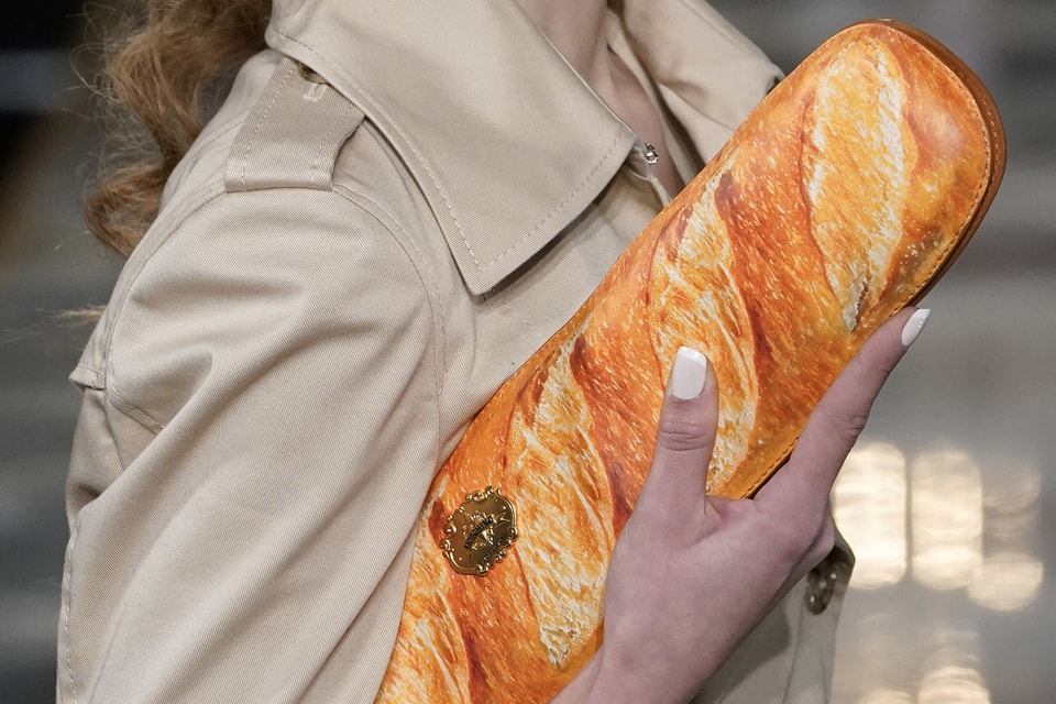 Shop Moschino's $1200 Baguette, Croissant Bags | Hypebae