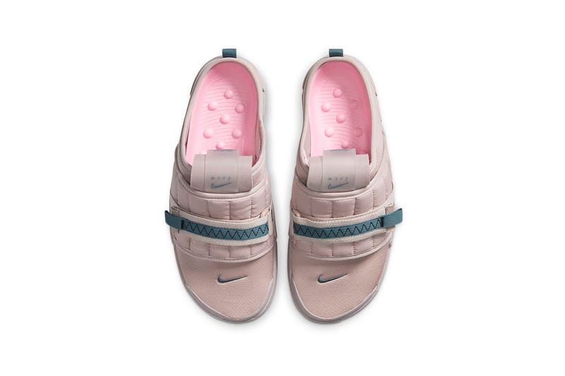 dusty pink nike