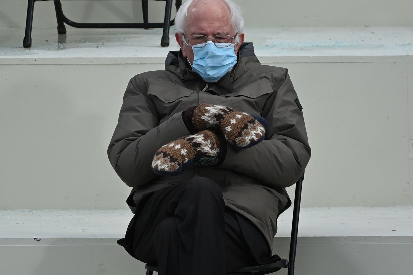 Bernie Sanders Mittens Chair Inauguration Outfit 2021