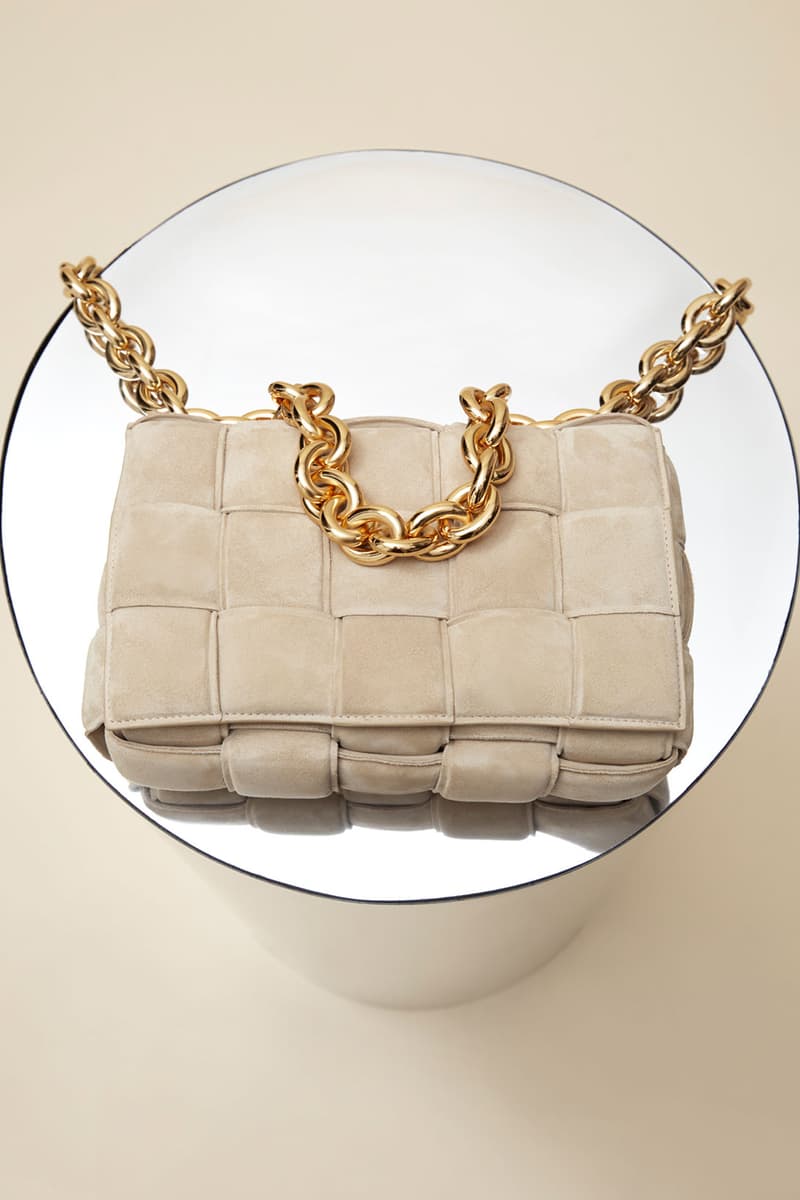 bottega veneta mytheresa exclusive chain cassette bag suede sand beige porridge