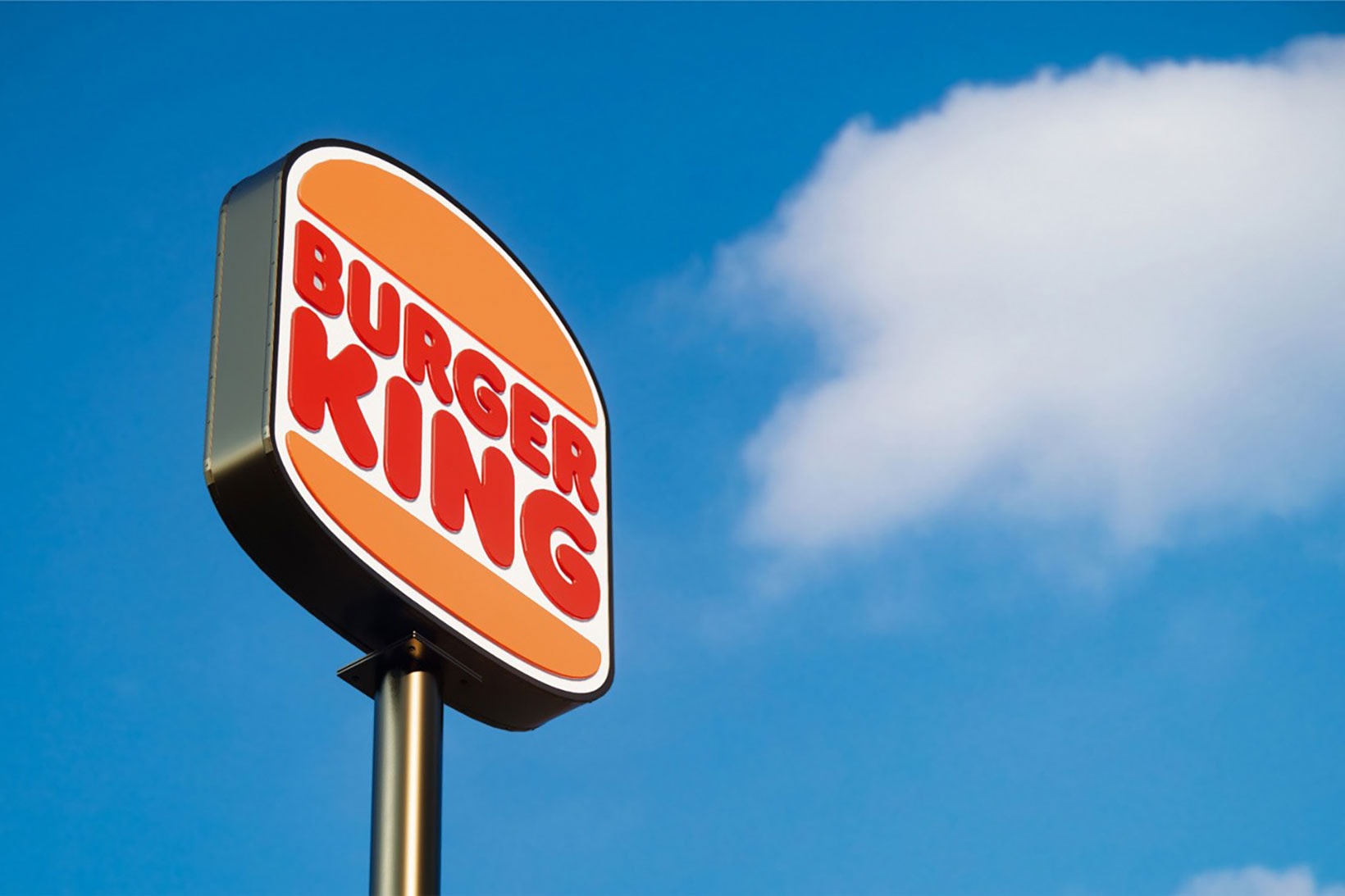 burger king rebrand new minimal design logo packaging fast food restaurant sign