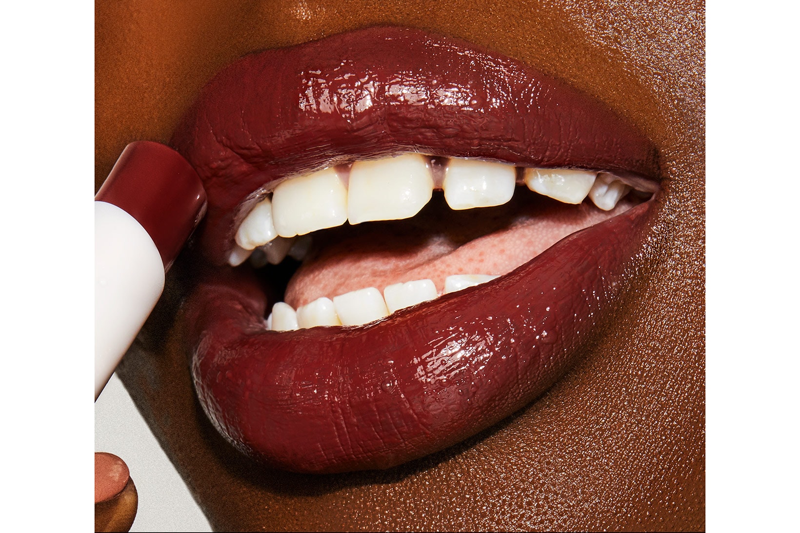 Charlotte Tilbury Hyaluronic Happikiss Hydrating Lipstick Balm Gloss Makeup Happiberry