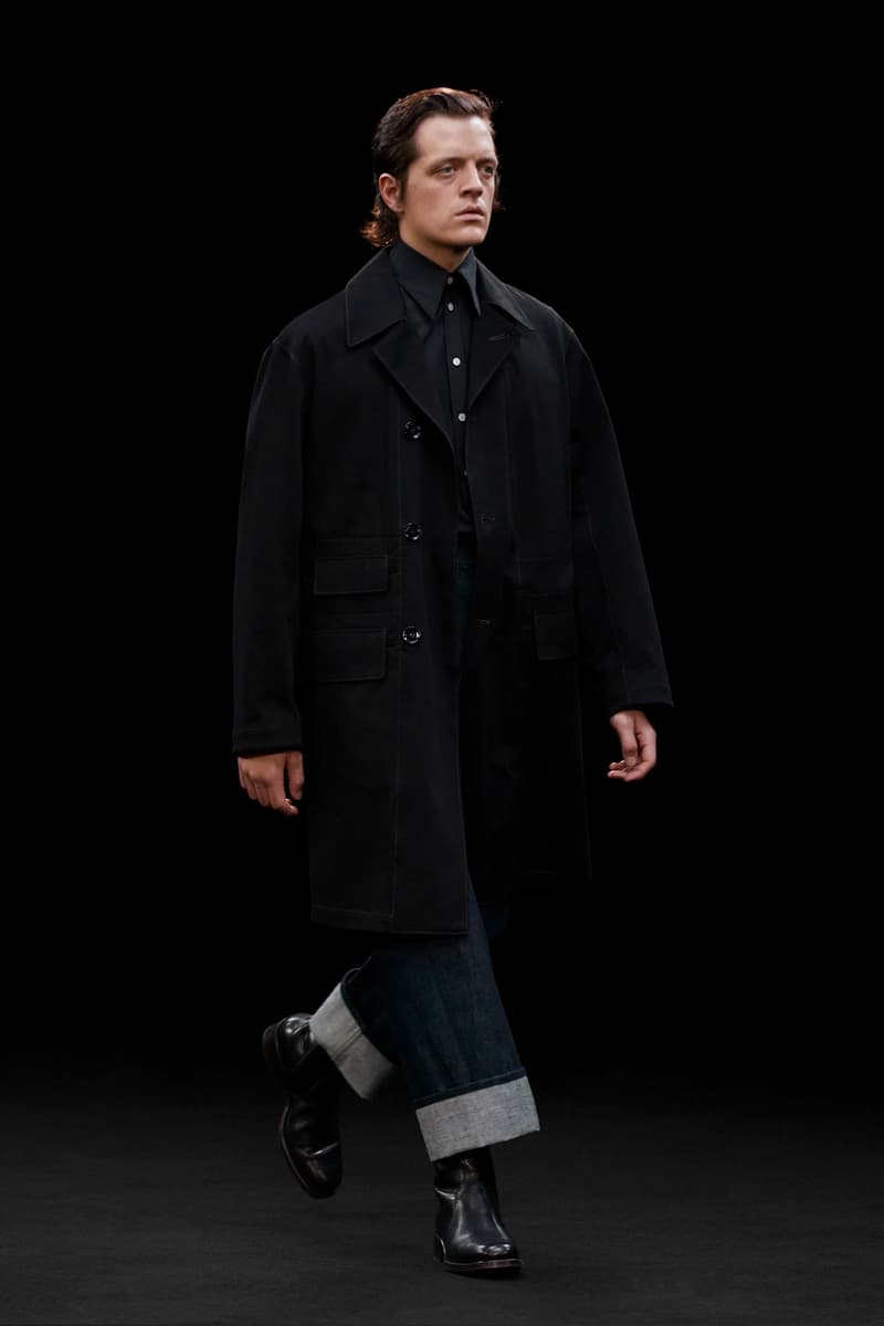 lemaire fall winter collection lookbook flaneur coats layered outfits oversized blazers christophe sarah linh tran 