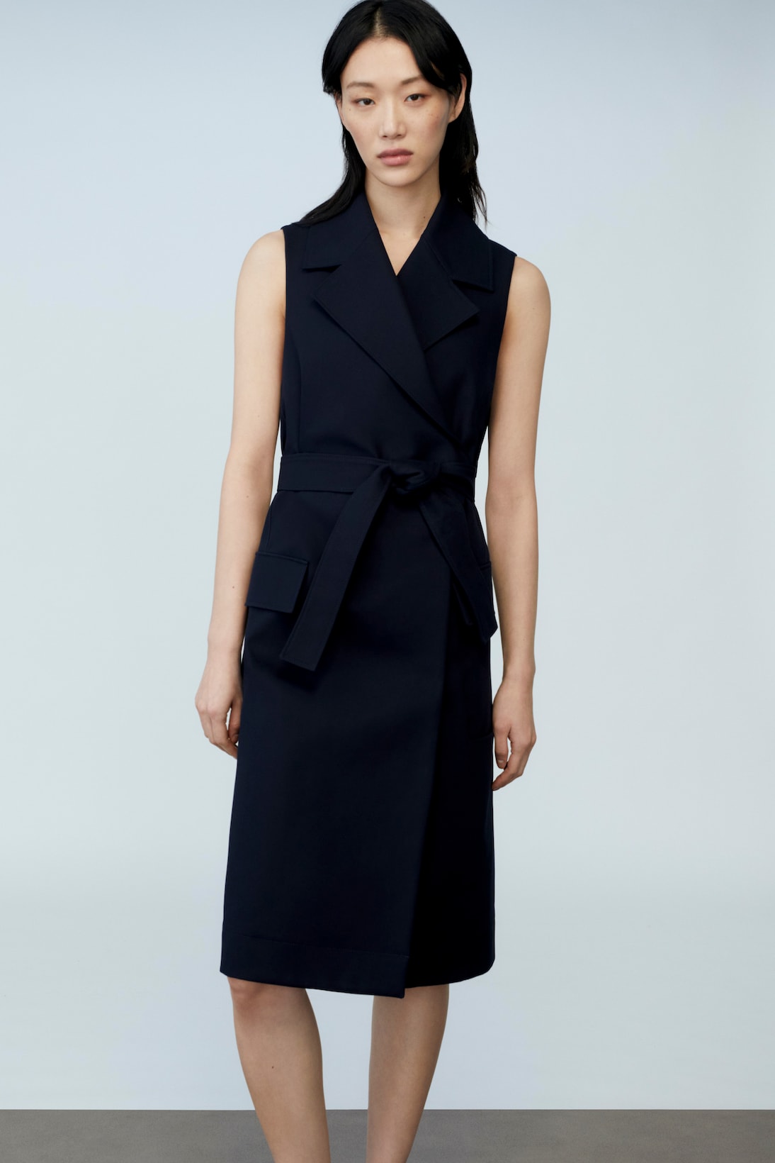 sora choi cos spring womenswear summer collection lookbook lack dress belt