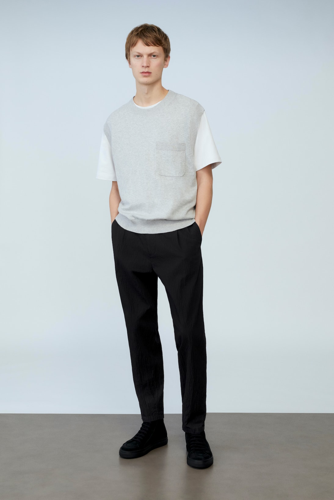 cos spring menswear summer collection lookbook gray white tee t shirt pants black shoes