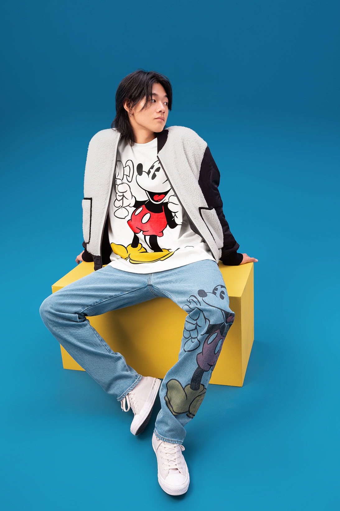 disney levis mickey and friends collaboation denim jeans white jacket character tee shirt