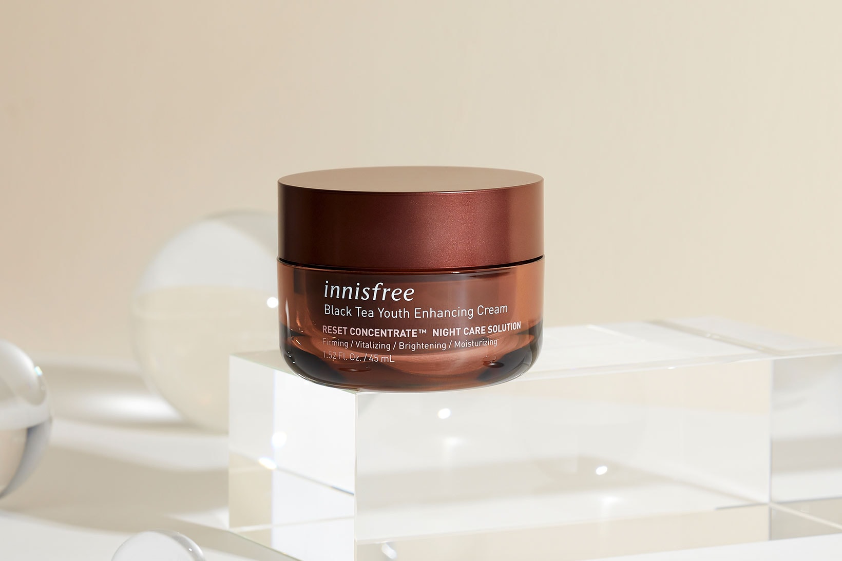 innisfree black tea youth enhancing line products collection k-beauty skincare face cream