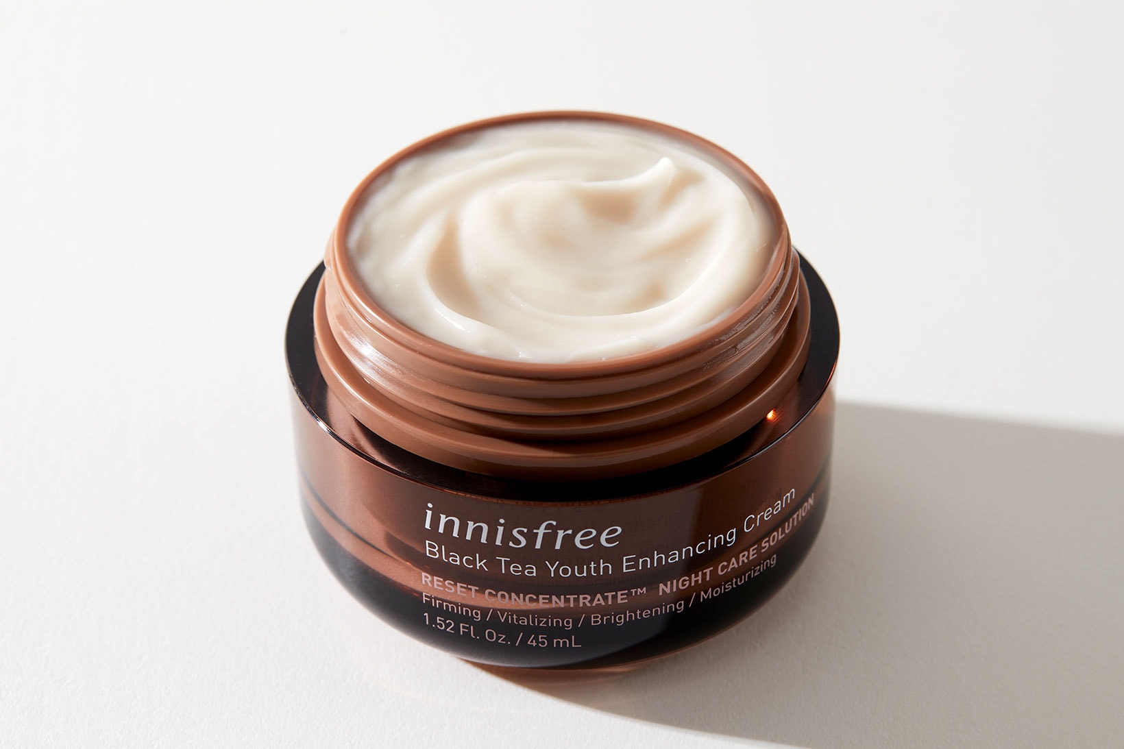 innisfree black tea youth enhancing line products collection k-beauty skincare face cream