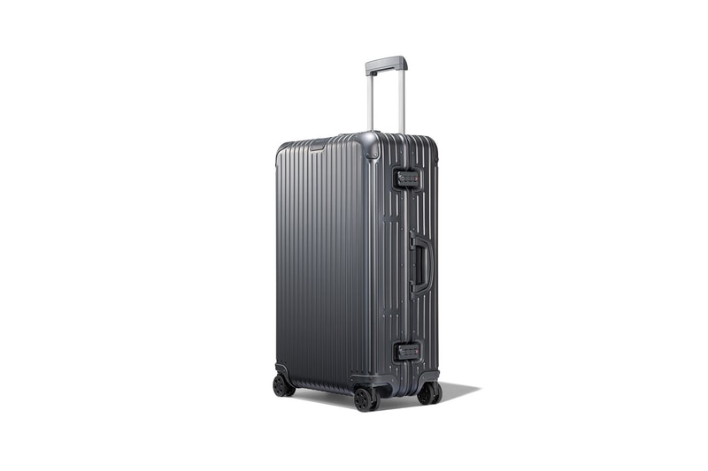 rimowa aluminium original collection new colorways mercury gray trunk plus suitcase luggage handle side view
