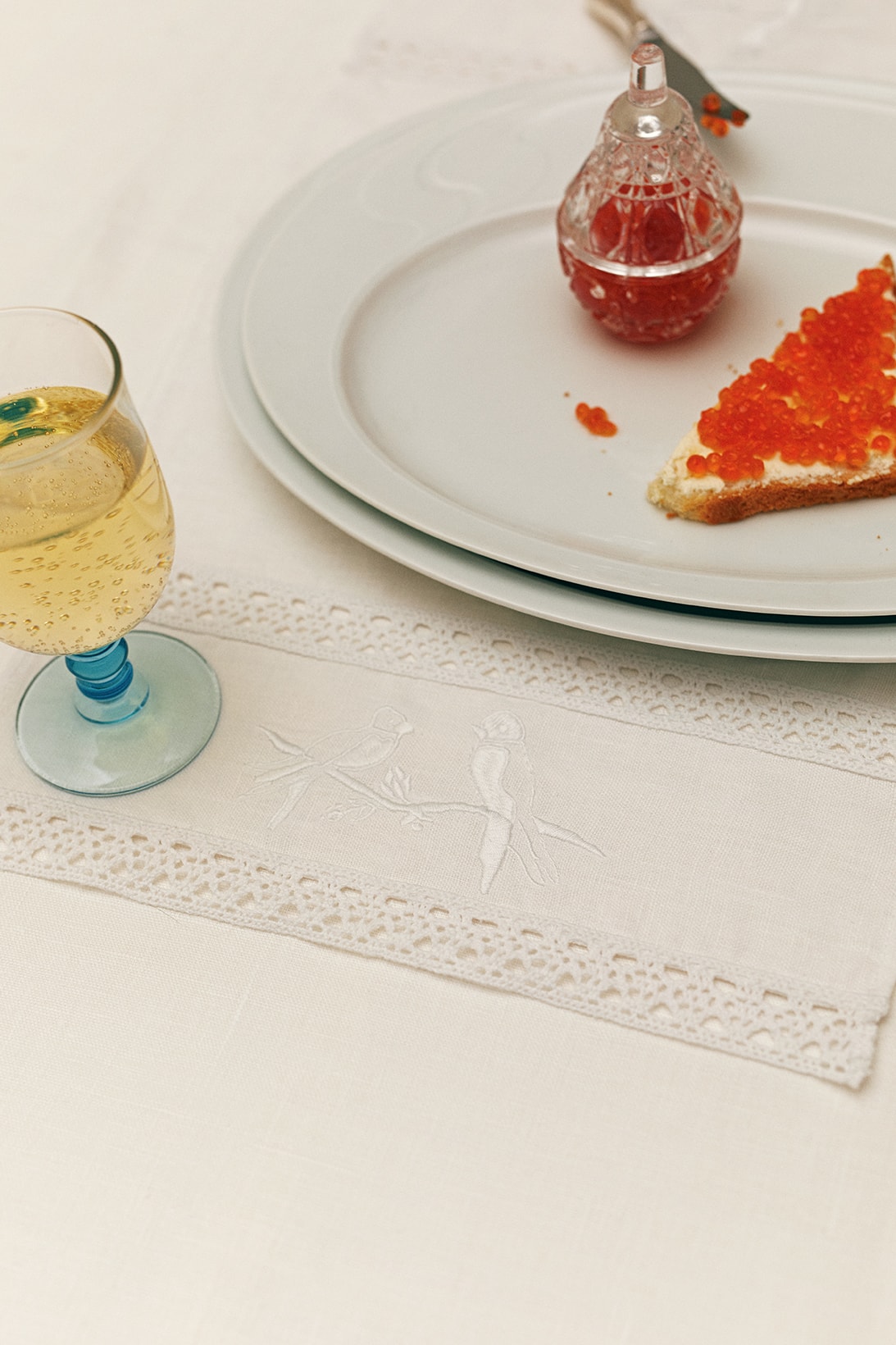 sleeper home homeware decor collection table cloth glass dish white toast jam