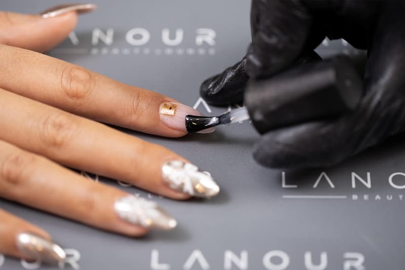 microchip nails manicure nfc technology wireless payments dubai salon lanour beauty lounge
