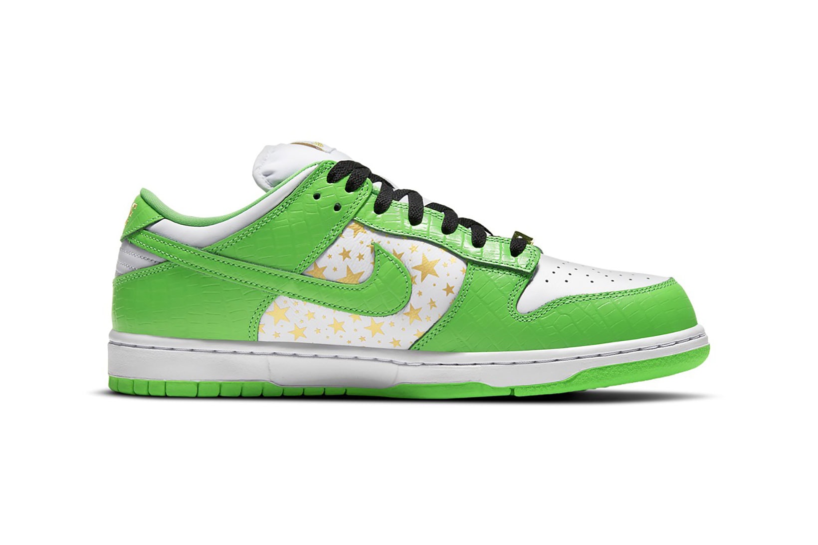 supreme nike sb dunk low collaboration sneakers mean green white black stars colorway sneakerhead shoes footwear lateral