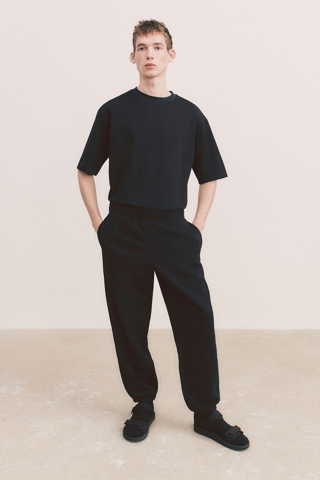 uniqlo u spring summer collection black tee t shirt pants shoes