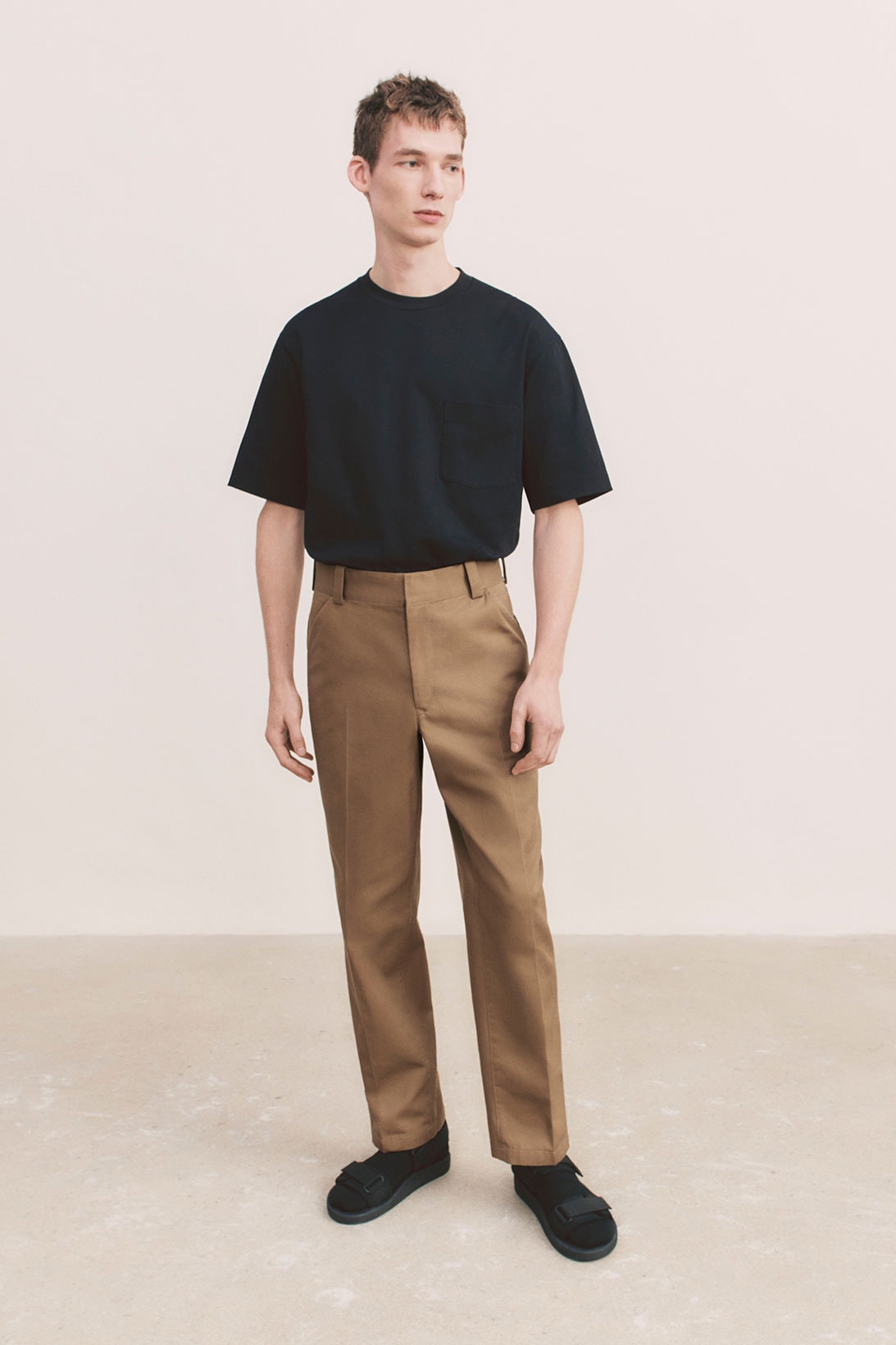uniqlo u spring summer collection black tee t shirt pants shoes