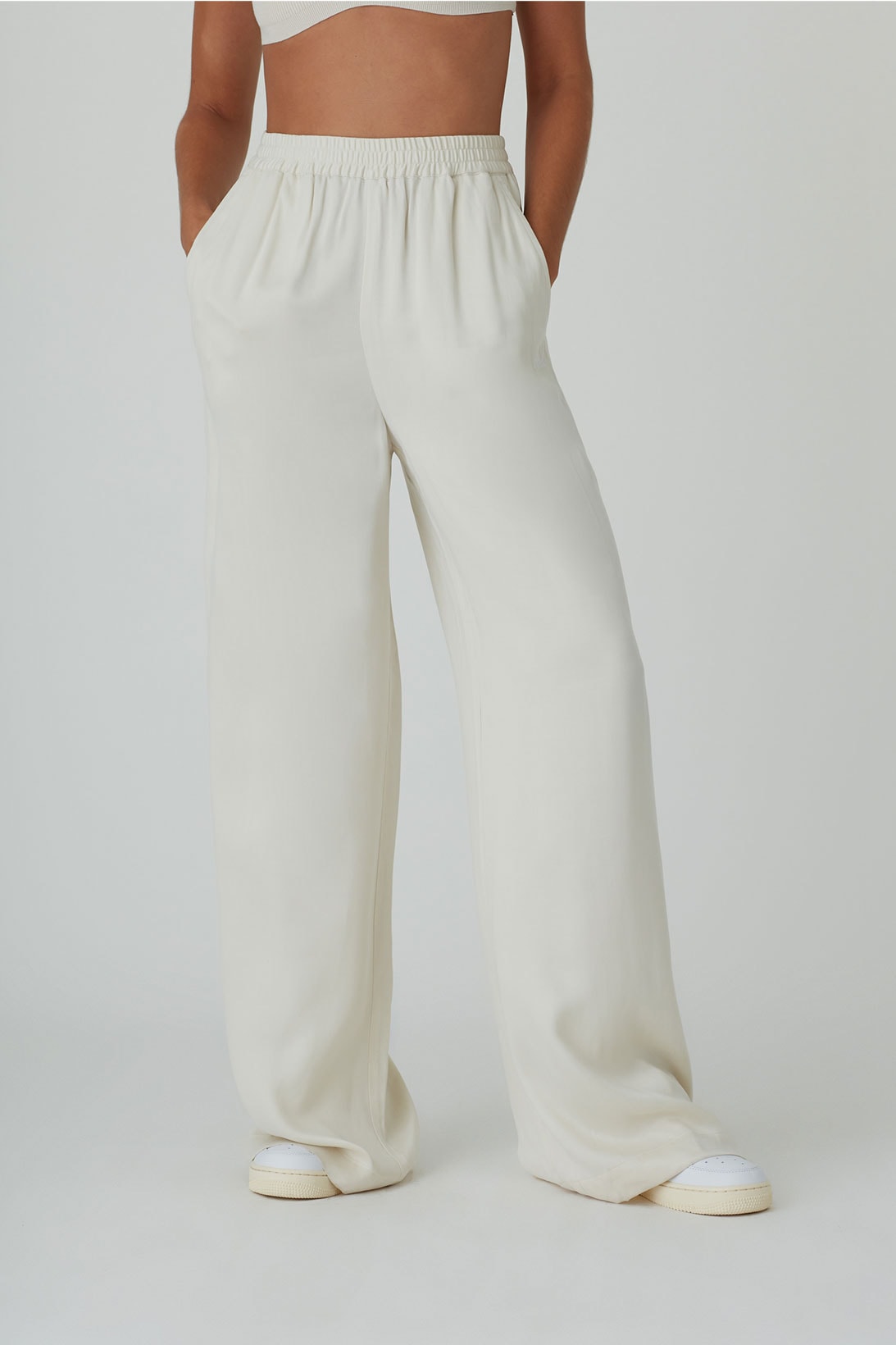 kith women spring 2021 collection trackpants sweatpants trousers
