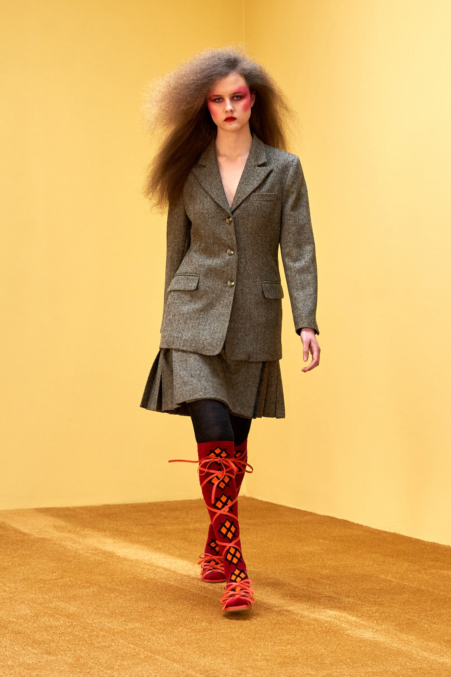 molly goddard fall winter 2021 fw21 collection london fashion week lfw coat sandals lace