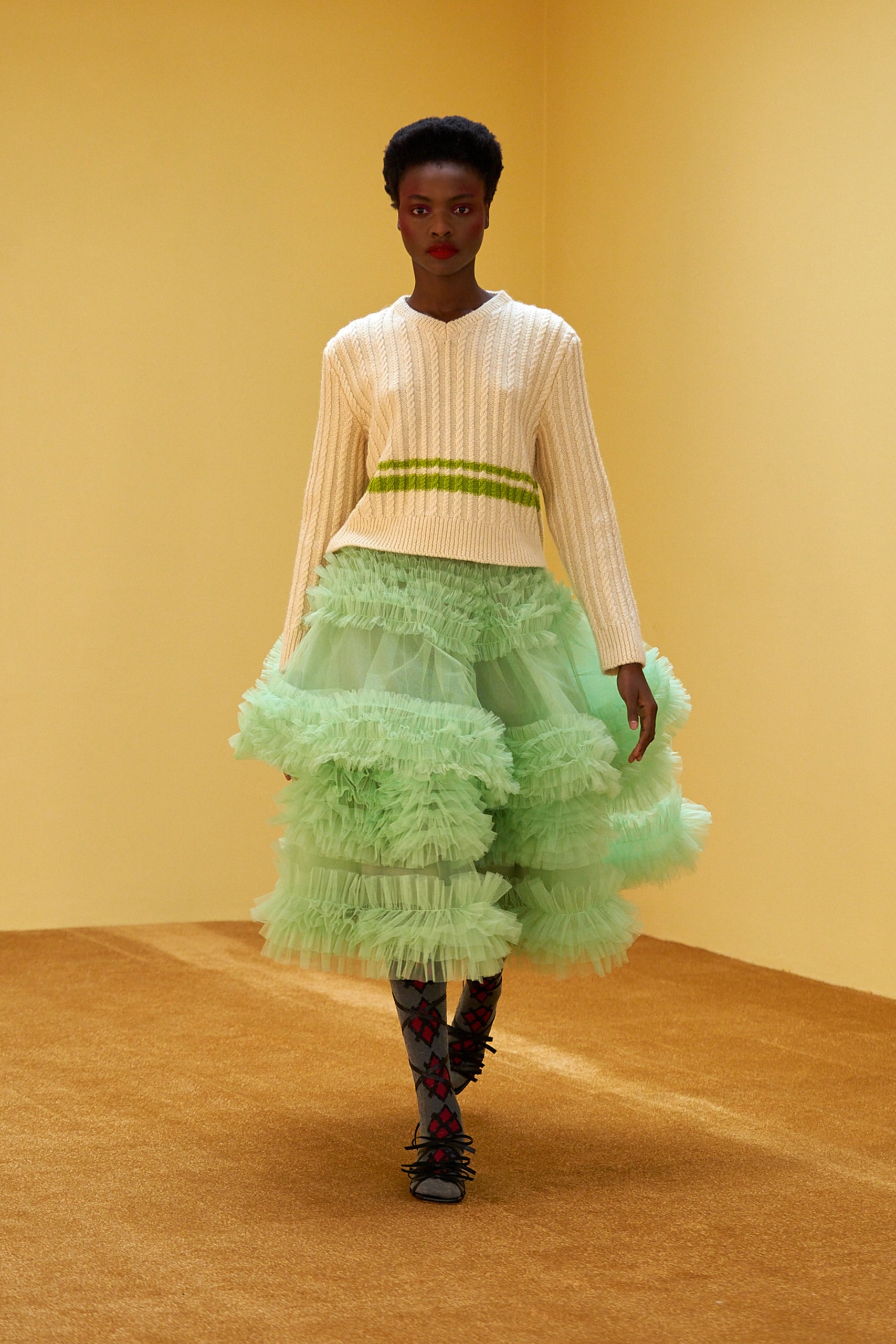 molly goddard fall winter 2021 fw21 collection london fashion week lfw knit sweater tulle skirt