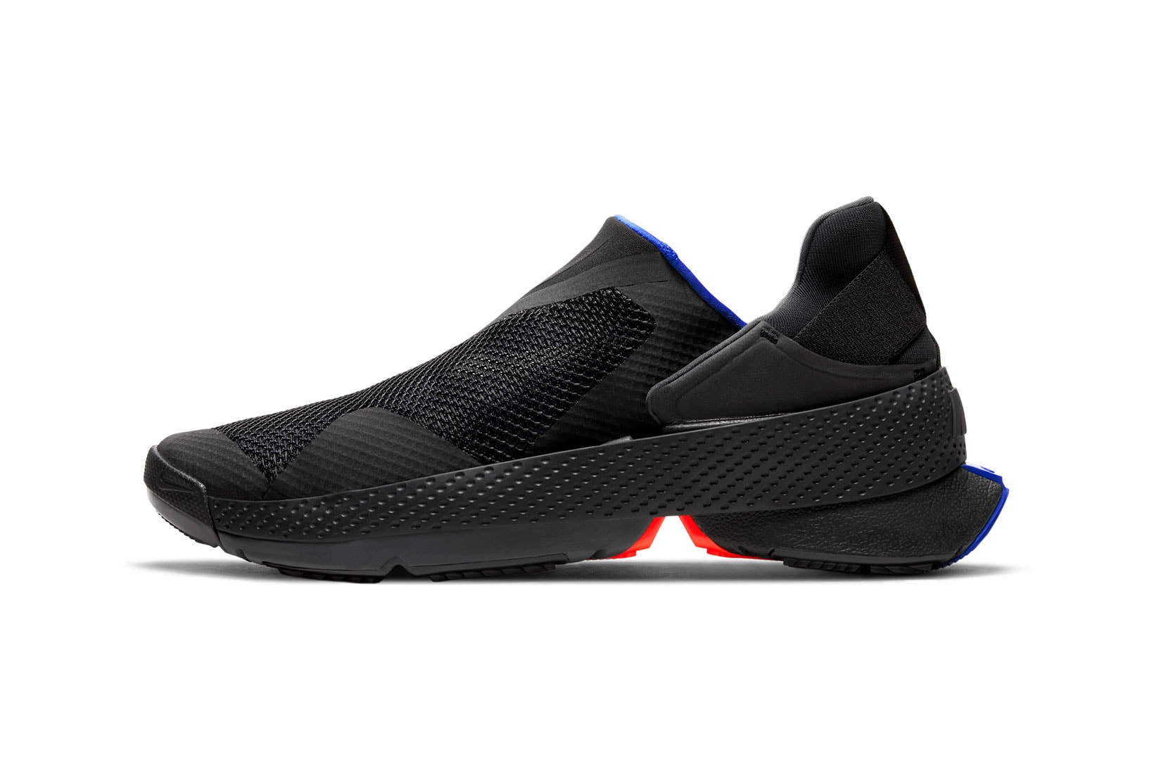 nike go flyease sneakers sneaker innovation technology design triple all black