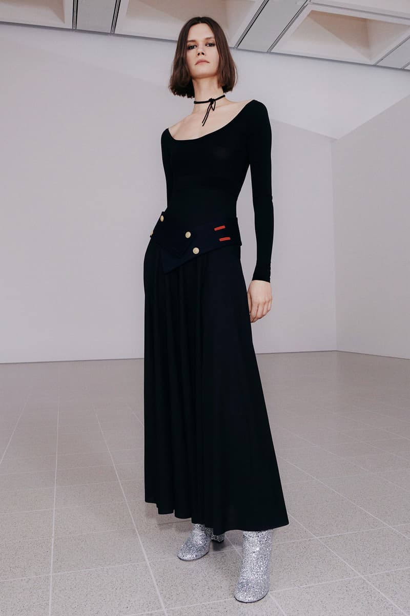 victoria beckham fall winter 2021 fw21 collection all-black dress maxi skirt boots metallic