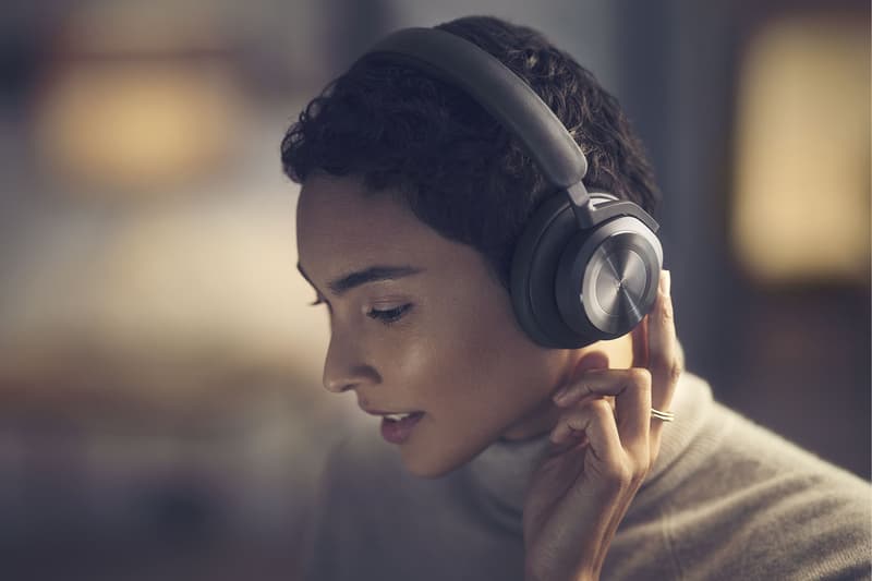 bang and olufsen beoplay hx headphones listening music black anthracite