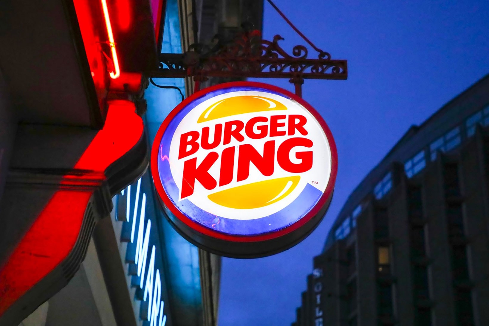 burger king women belong in the kitchen tweet backlash sexism fast food international womens day iwd 