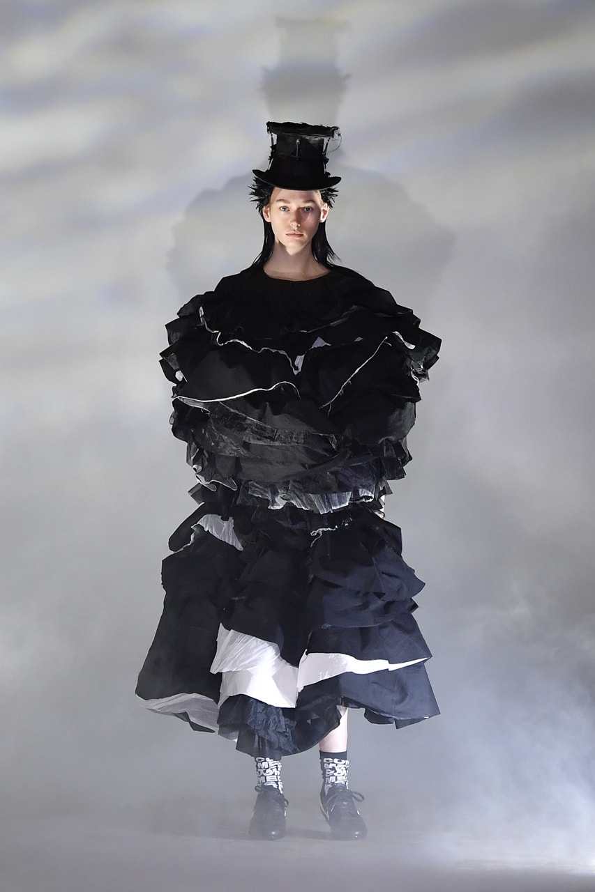 comme des garcons cdg fw21 fall winter 2021 collection runway dress hat nike shoes collaboration