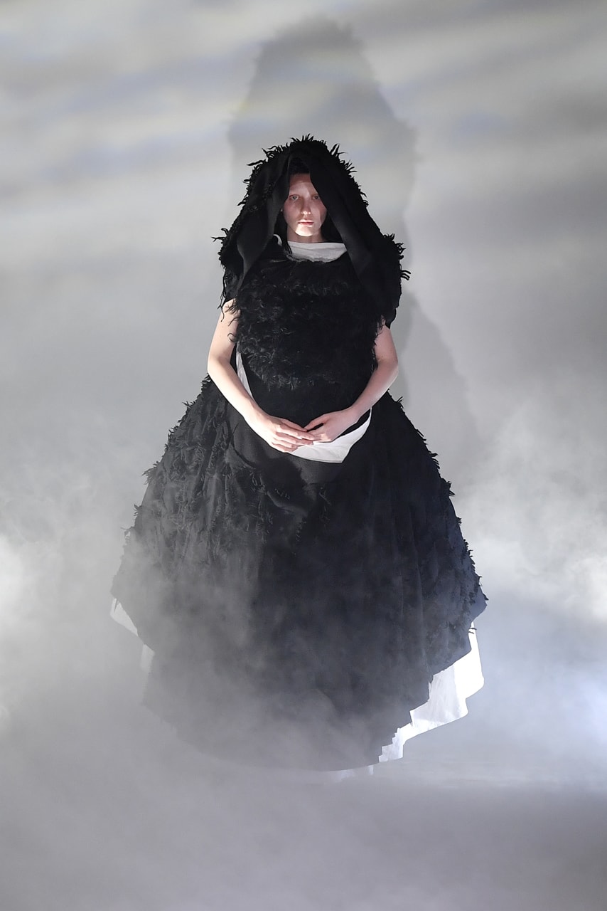 comme des garcons cdg fw21 fall winter 2021 collection runway dress gown