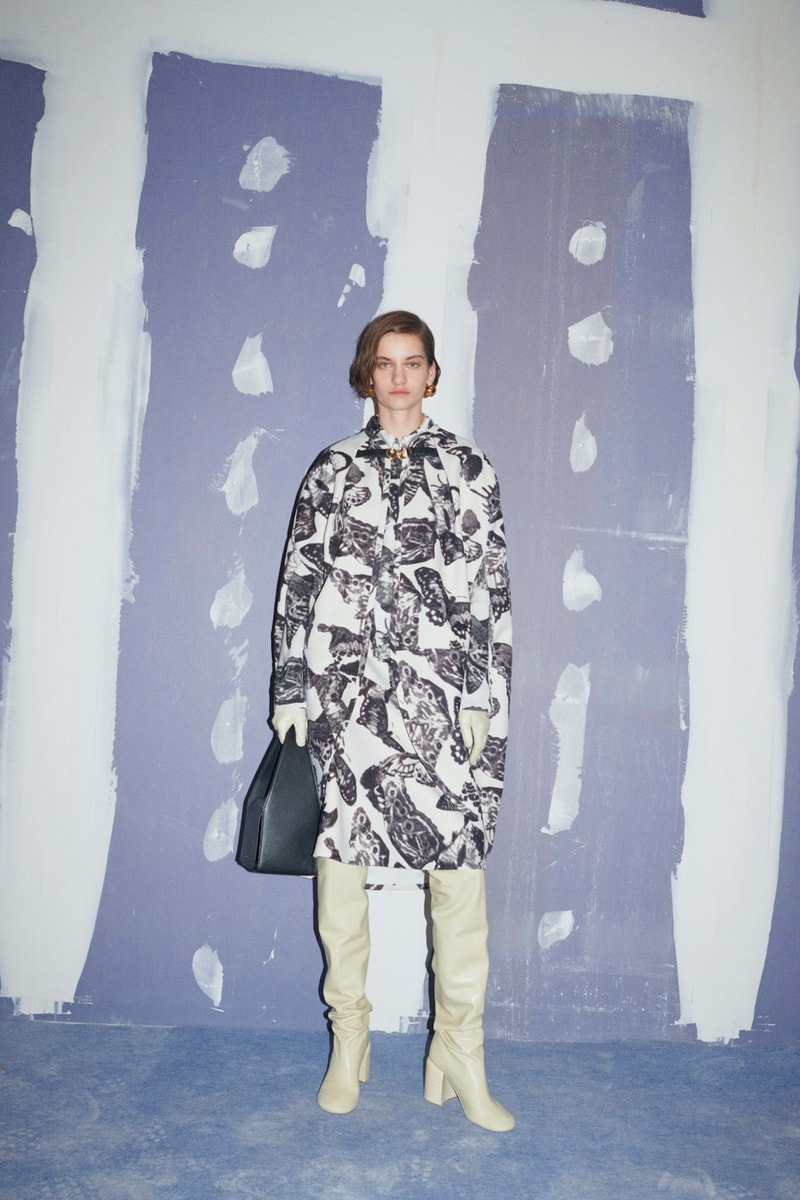 jil sander fall winter womens collection paris fashion week pfw boots handbag skirt jacket