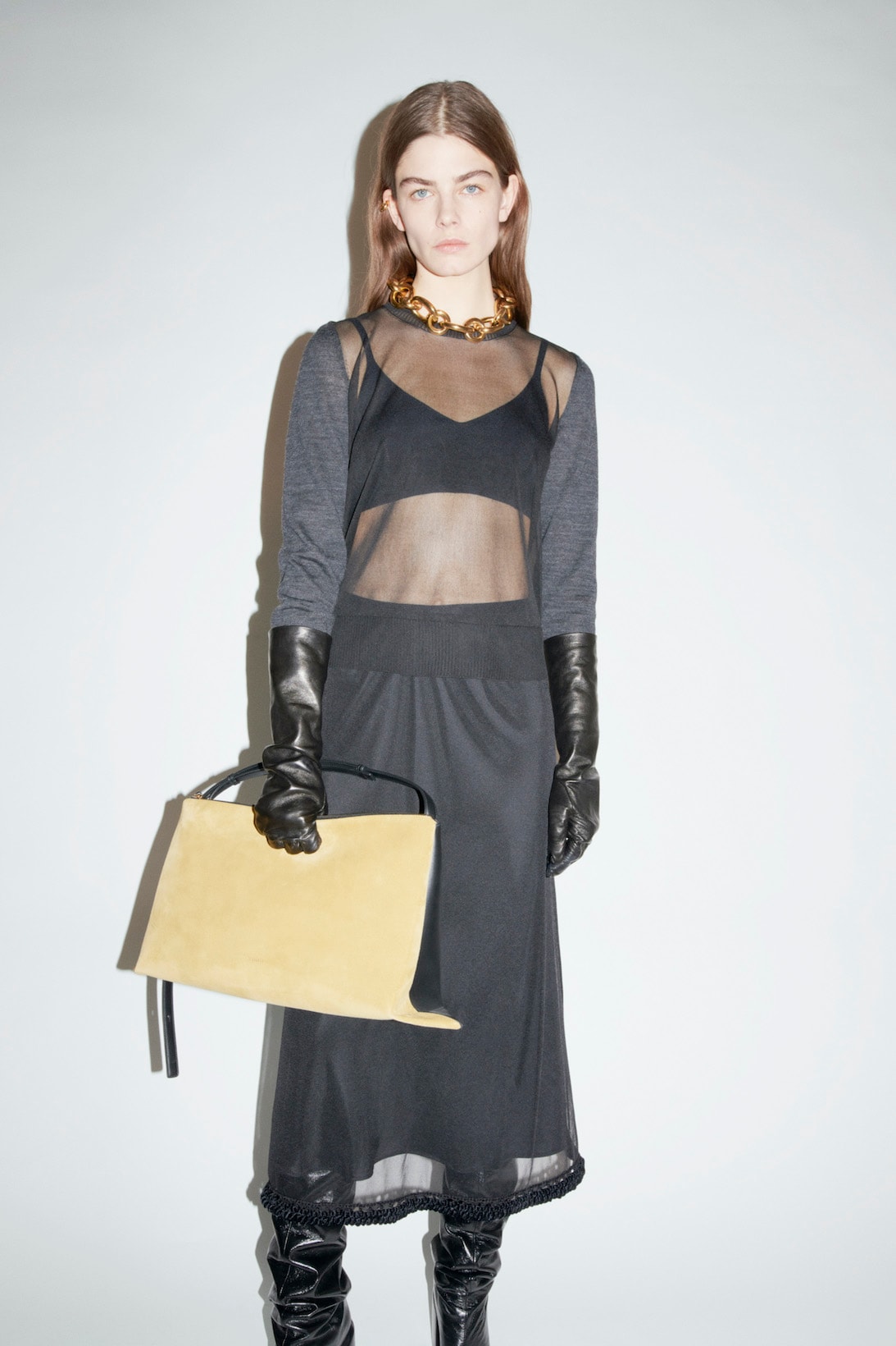 jil sander fall winter womens collection paris fashion week pfw long sleeve top bralette gloves skirt boots handbag