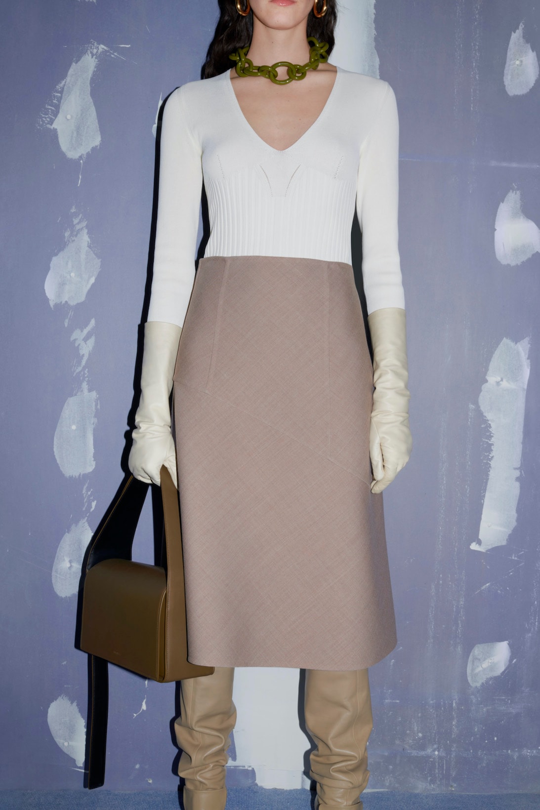 jil sander fall winter womens collection paris fashion week pfw long sleeve top skirt handbag boots