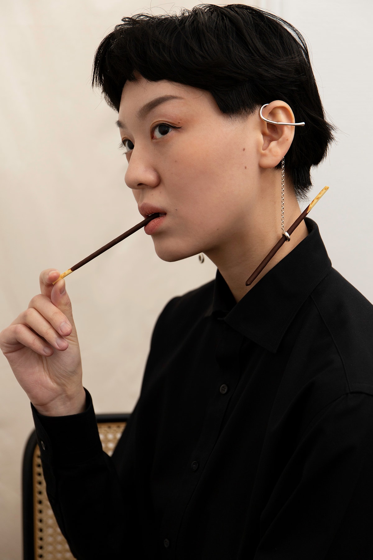 Mara Paris Pod Cuff AirPods Earrings Jewelry Holder