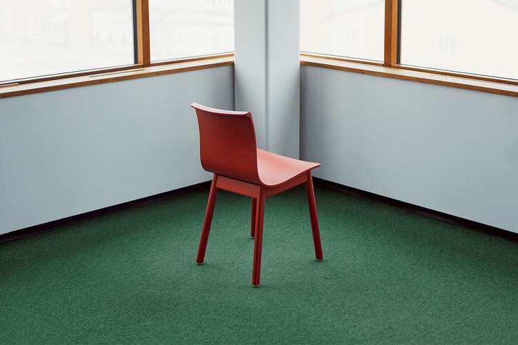 These Serif Shell Chairs Are Must-Haves for Minimalists