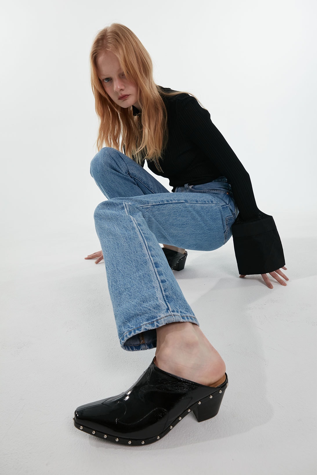 osoi spring summer ss21 collection campaign hustle and bustle mules jeans