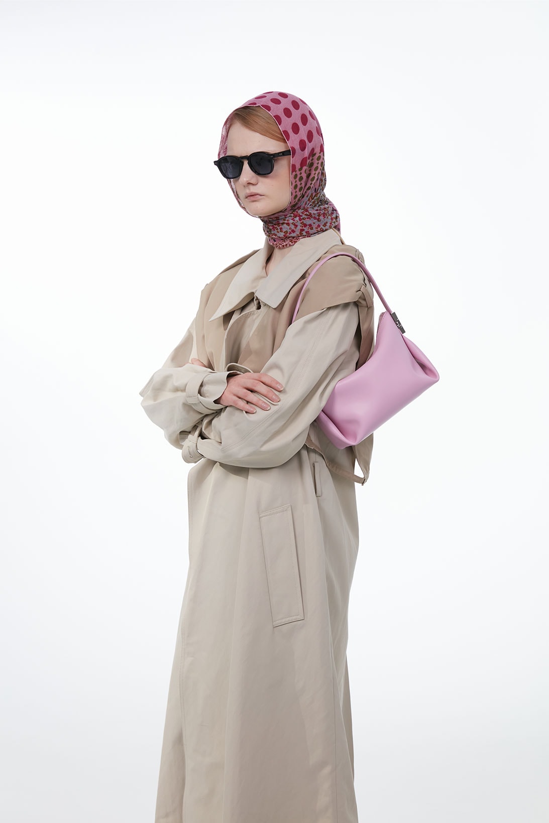 osoi spring summer ss21 collection campaign hustle and bustle handbags coat sunglasses pink