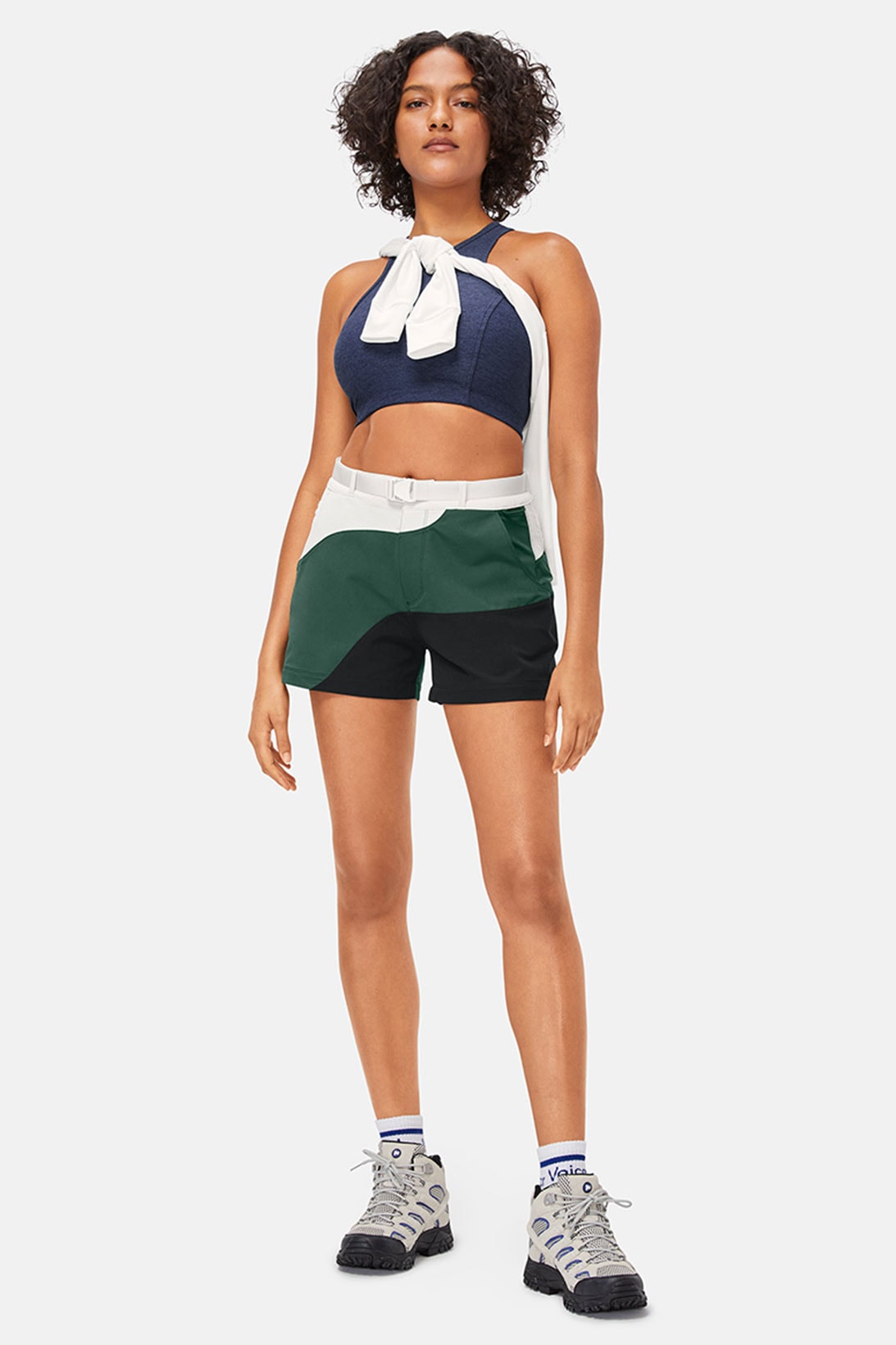 BNWT Outdoor Voices Techsweat Criss Cross Crop Top, Women's Fashion,  Activewear on Carousell