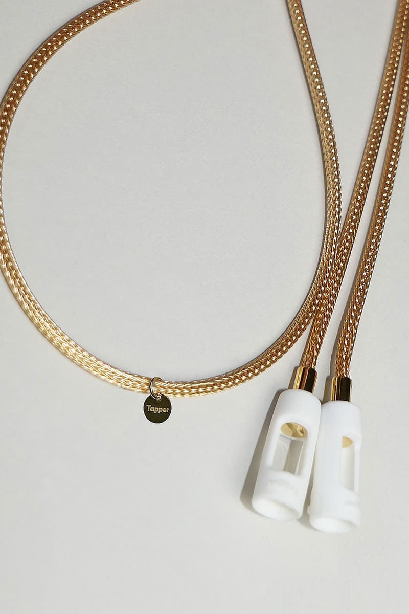 tapper solid 18k gold mesh chain airpods pro tech accessory