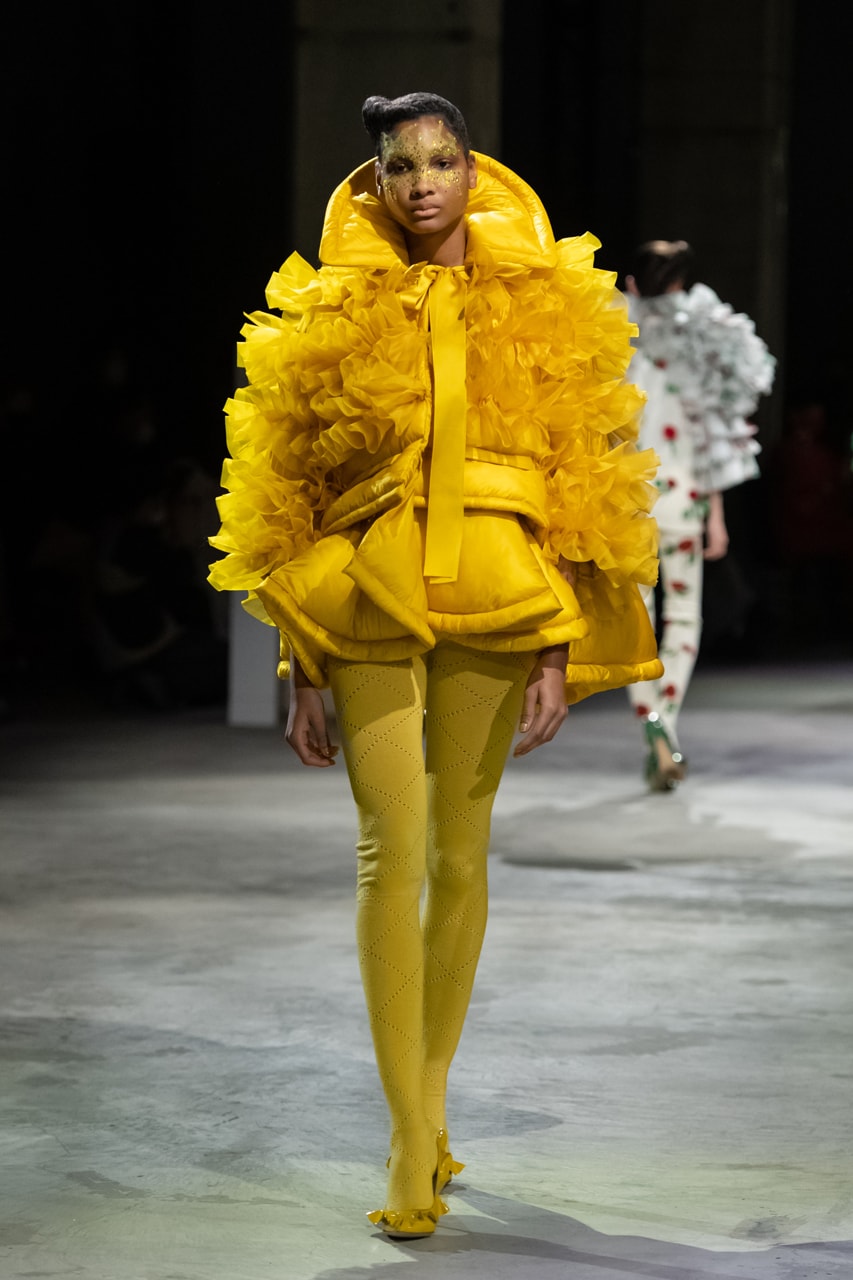 undercover fw21 fall winter 2021 collection runway fashion week jun takahashi yellow jacket tights
