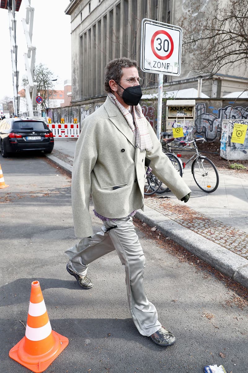 bottega veneta salon 02 berlin berghain secret runway show street style stefano piilati