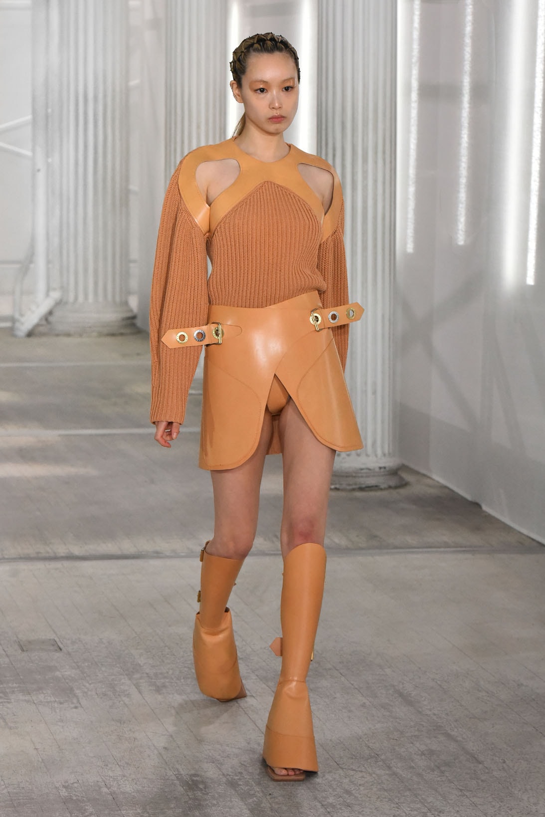 dion lee fall winter 2021 fw21 collection runway knitwear sweater cut out leather