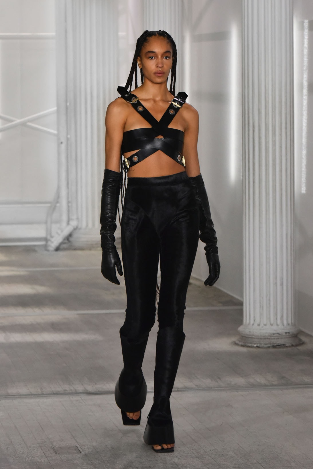 dion lee fall winter 2021 fw21 collection runway leather straps trousers