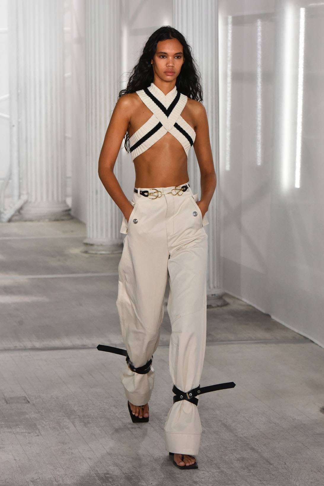 dion lee fall winter 2021 fw21 collection runway leather straps knit