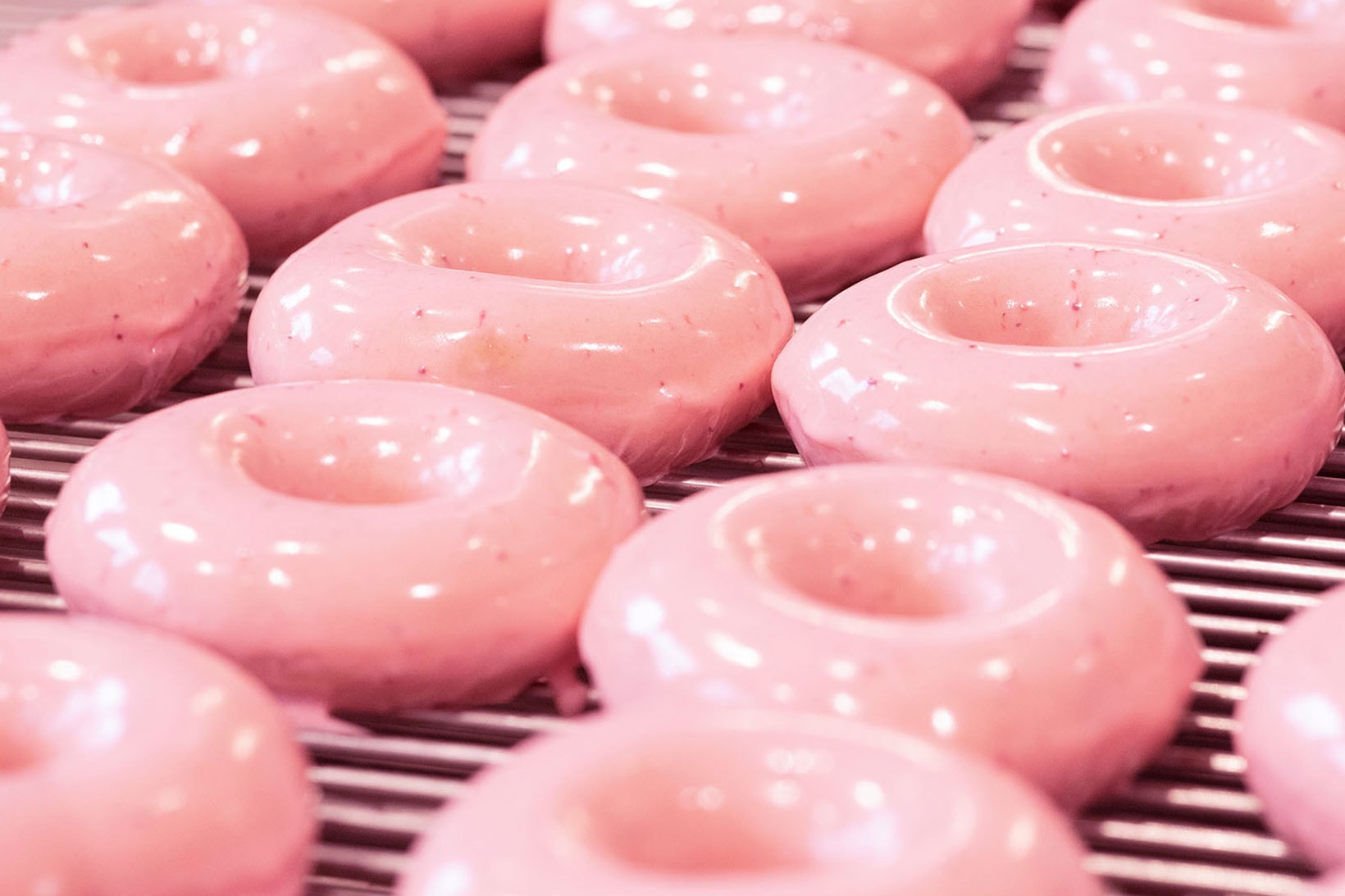 krispy kreme strawberry glazed donuts factory making