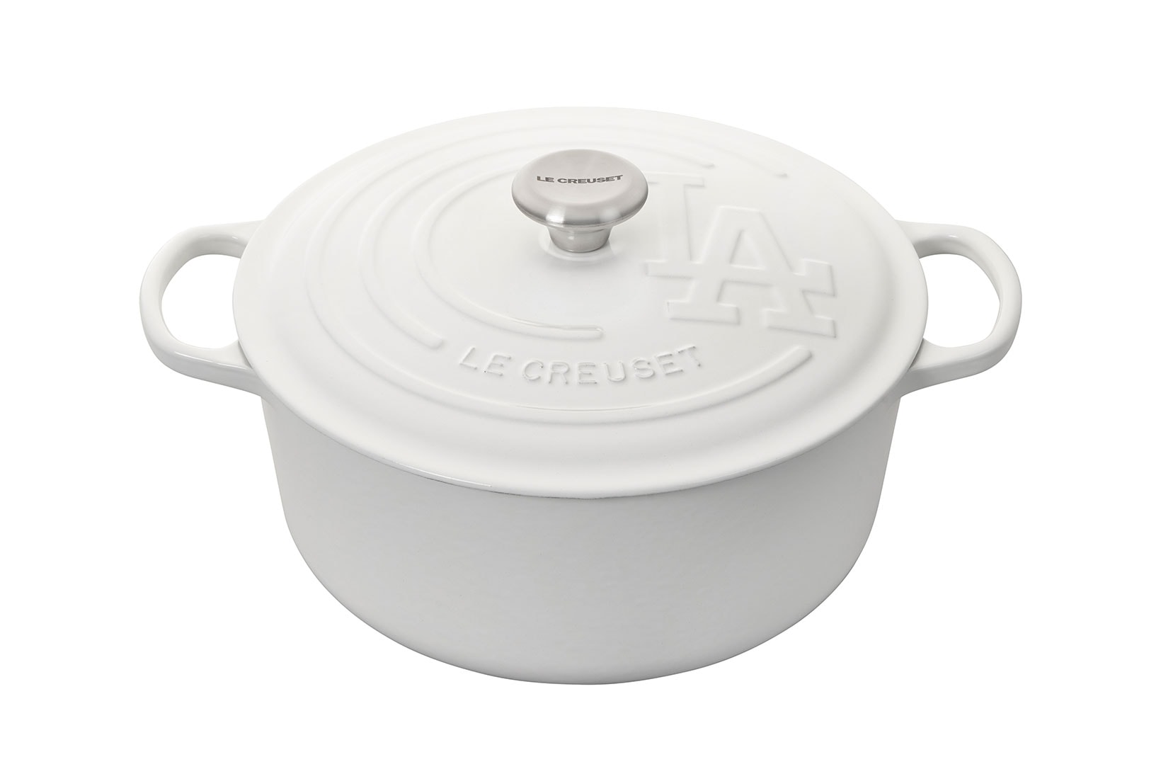 le creuset mlb major league baseball collaboration kitchenware dutch ovens blue white red release price where to buy
