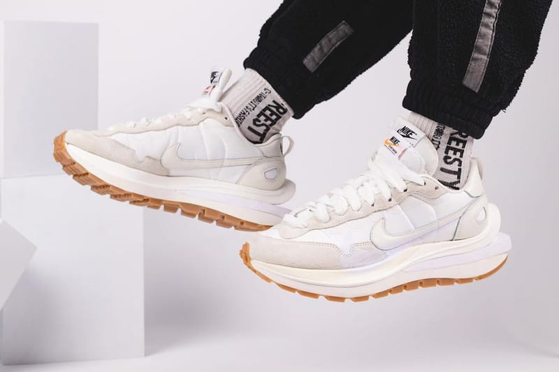 nike vapor waffle sacai white