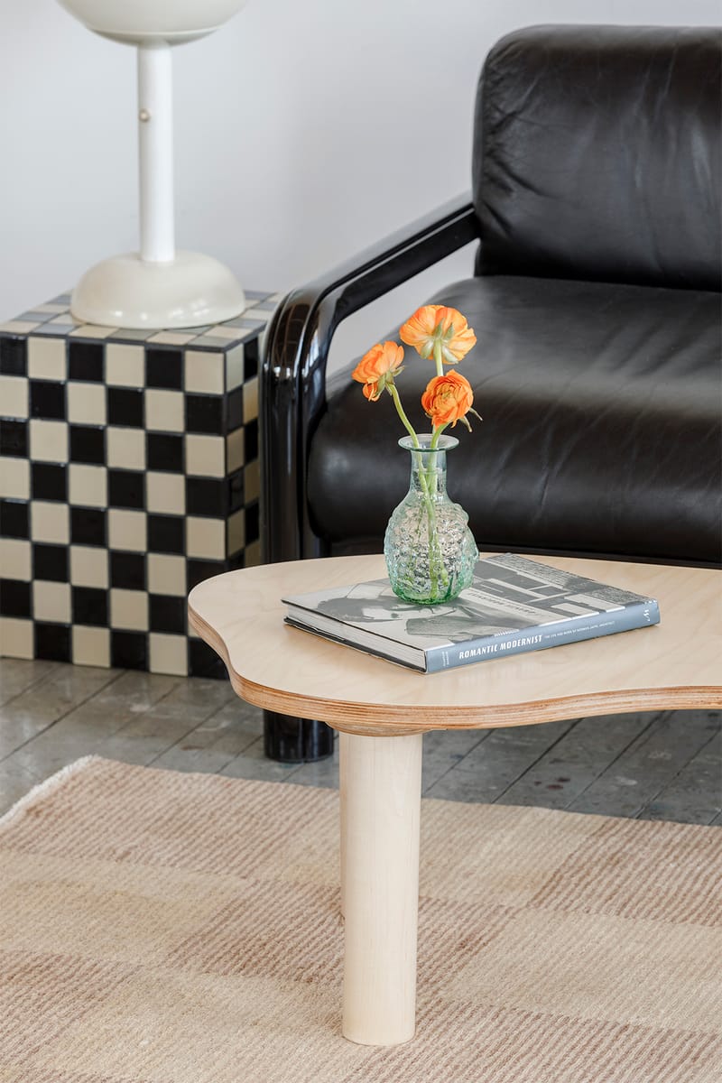 wiggle side table