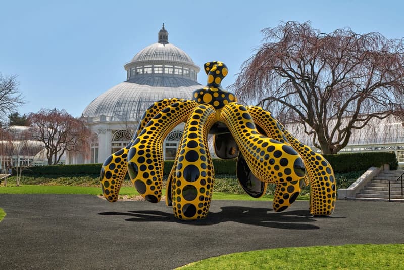 yayoi kusama new york botanical garden cosmic nature exhibition nyc sculpture