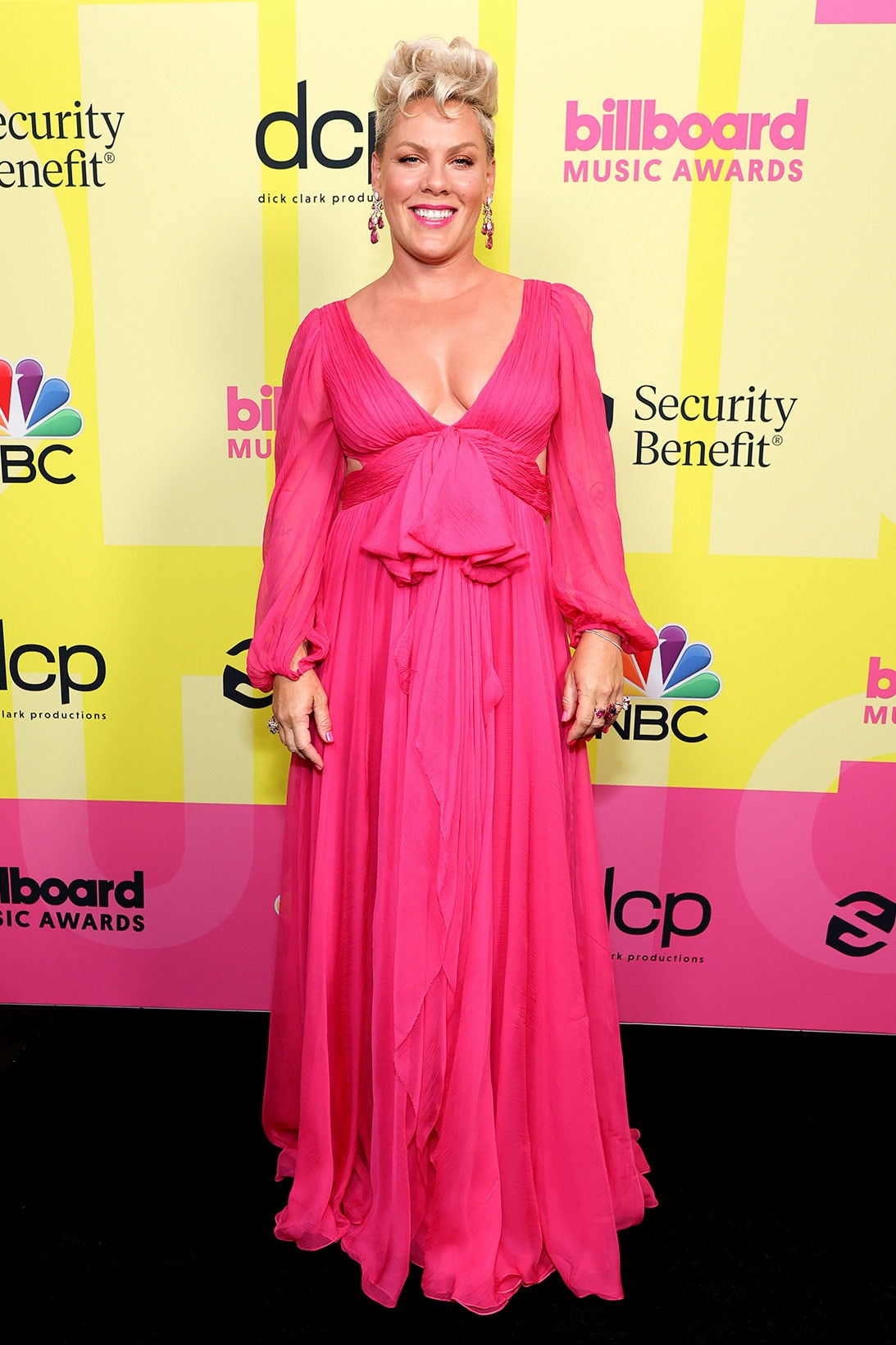billboard music awards bbma red carpet best dressed celebrity style pink